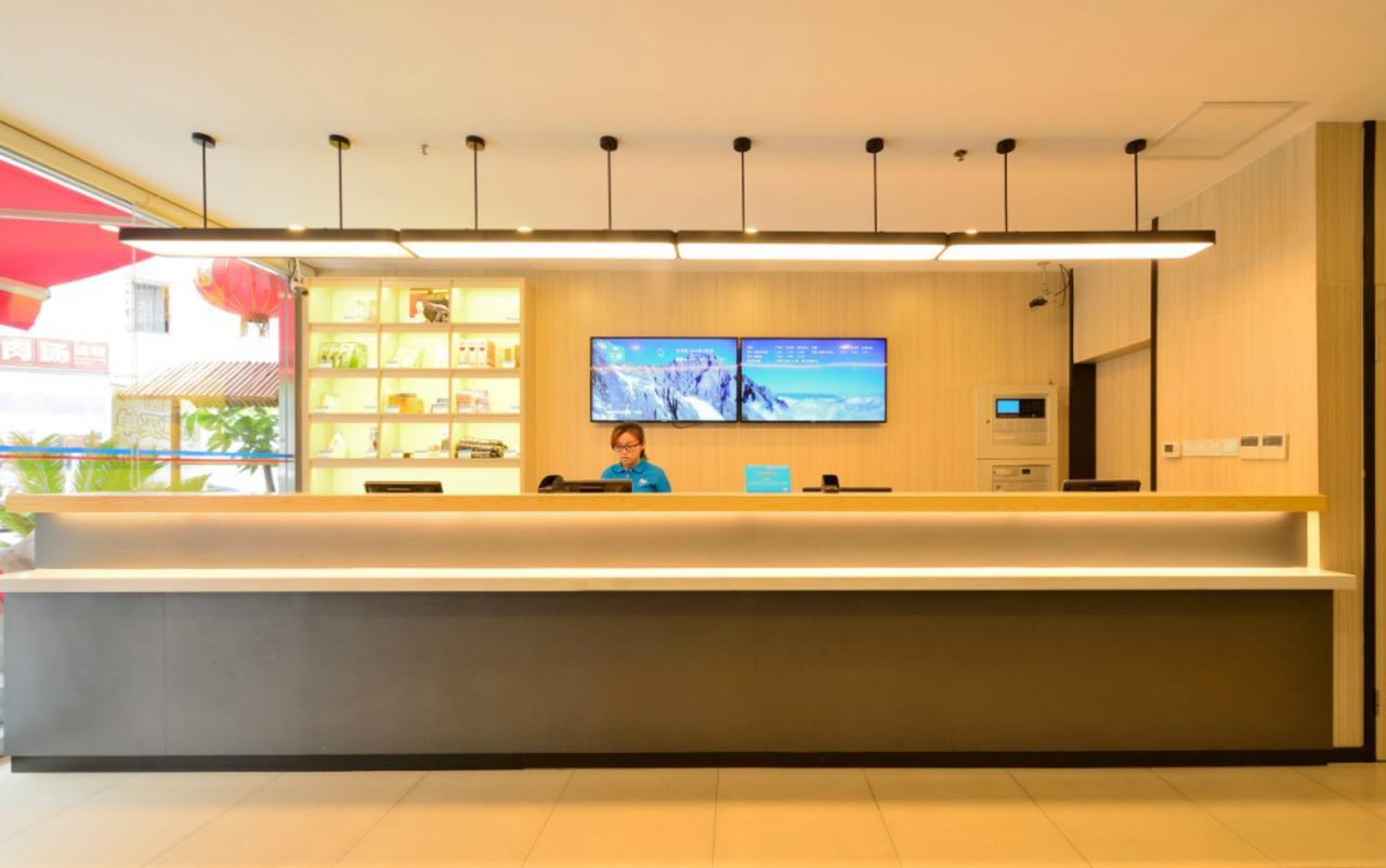 Hanting Express Xichang Qionghai Wetland Park Liangshan Yi Autonomous Prefecture Exterior photo
