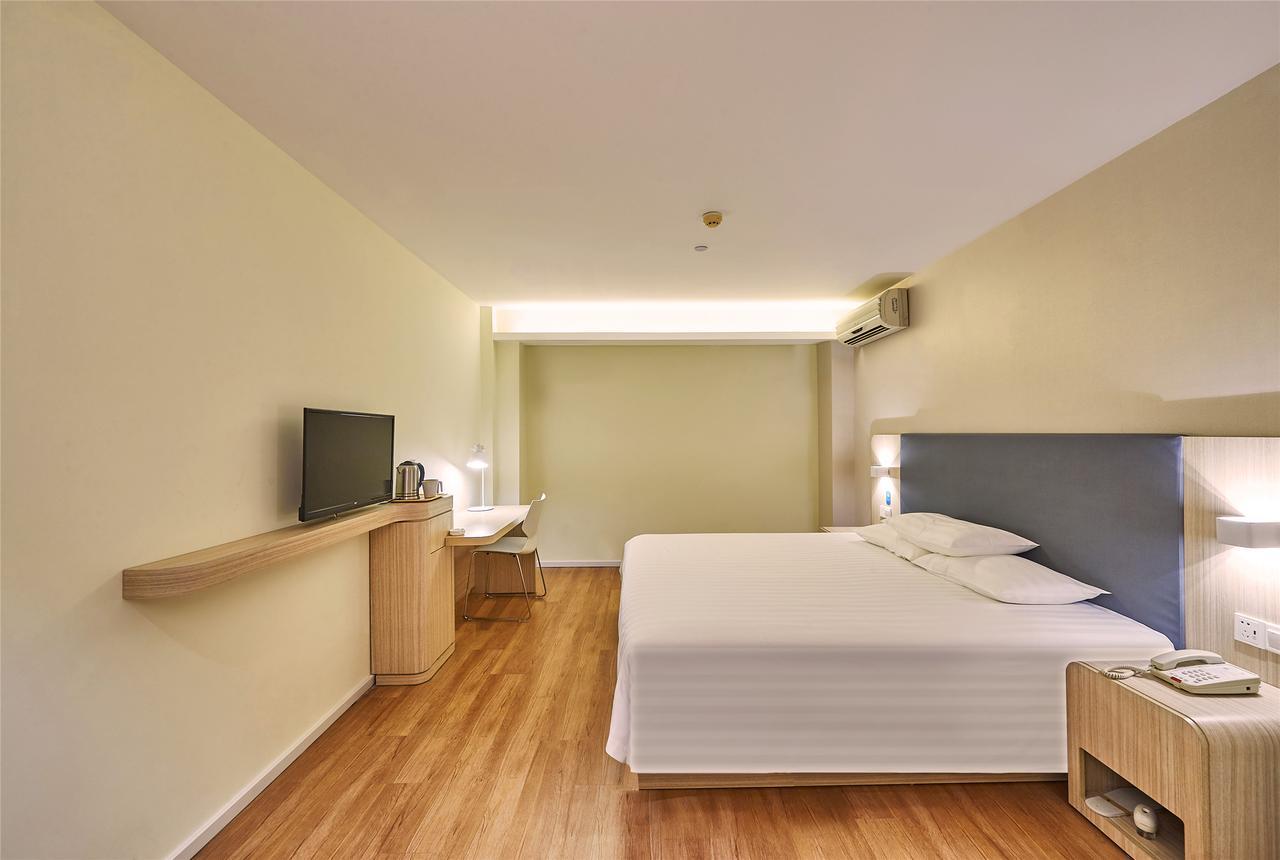 Hanting Express Xichang Qionghai Wetland Park Liangshan Yi Autonomous Prefecture Exterior photo