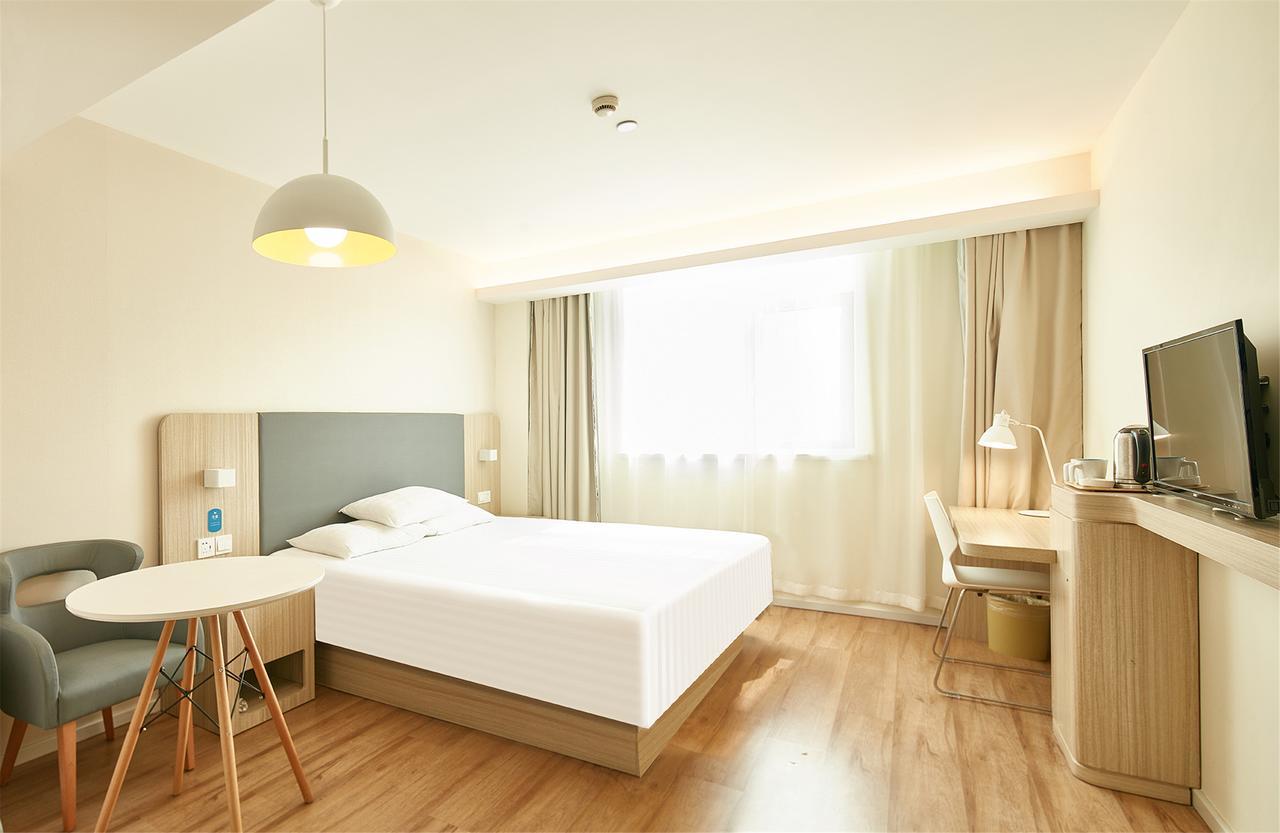 Hanting Express Xichang Qionghai Wetland Park Liangshan Yi Autonomous Prefecture Exterior photo