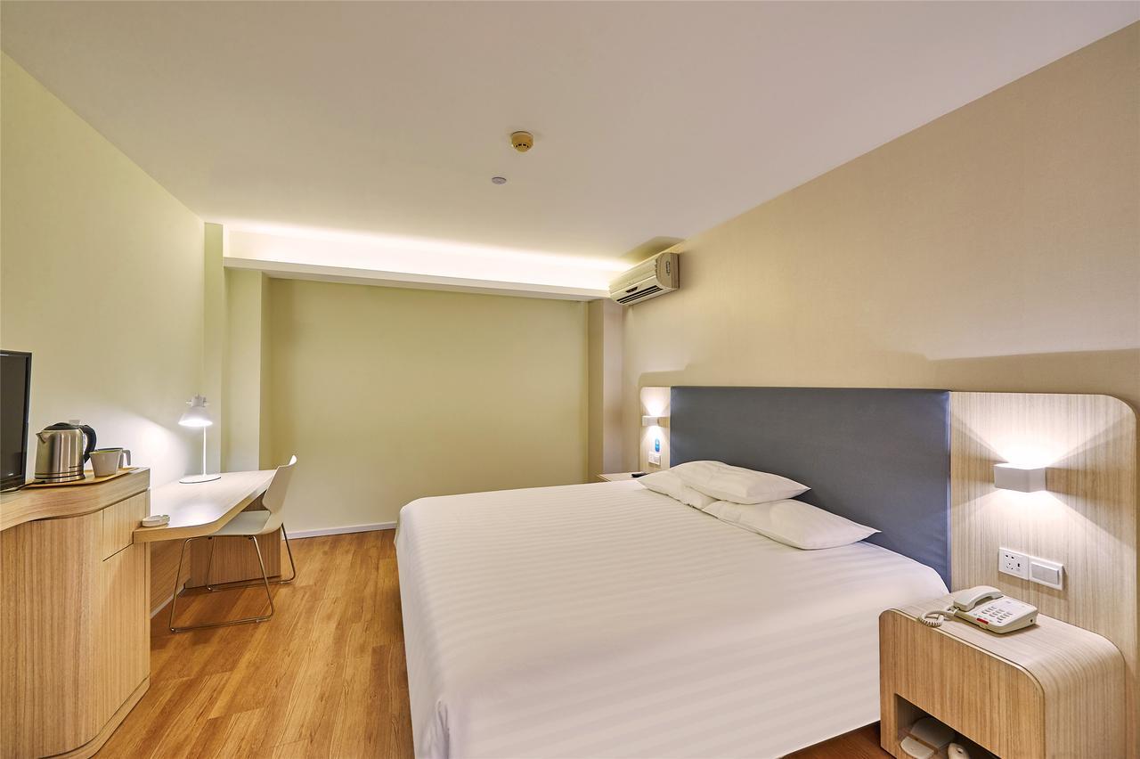 Hanting Express Xichang Qionghai Wetland Park Liangshan Yi Autonomous Prefecture Exterior photo