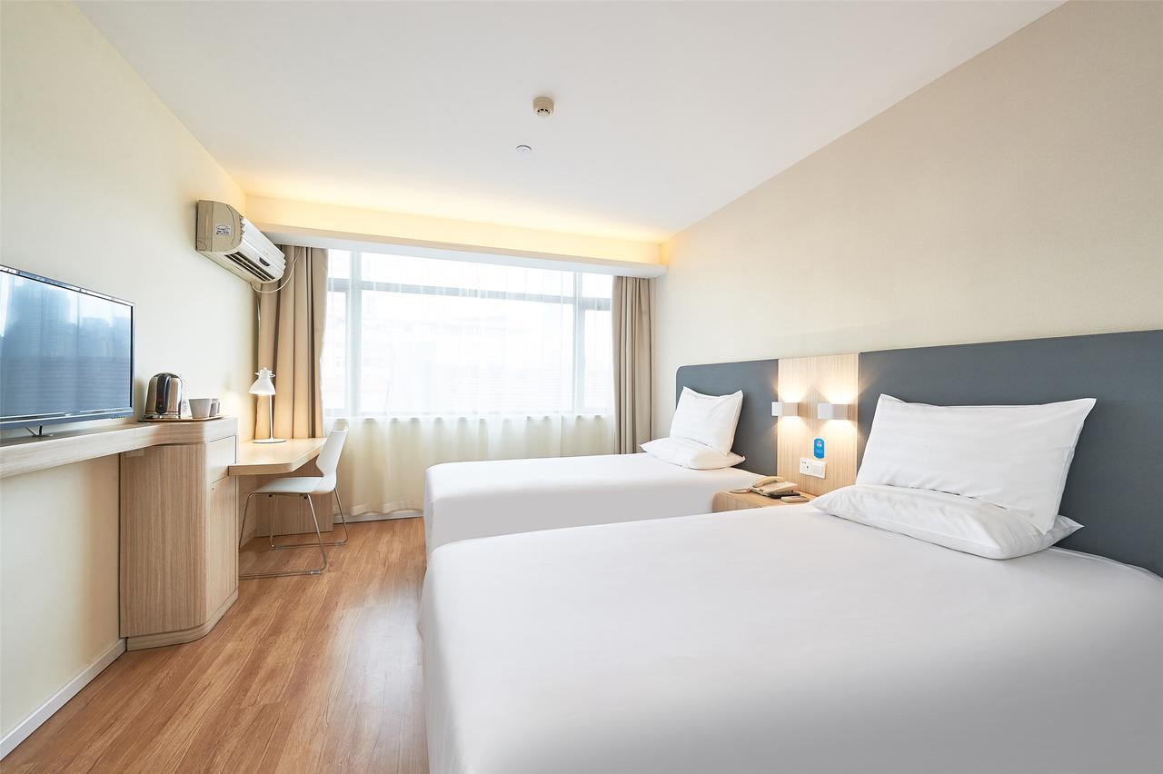 Hanting Express Xichang Qionghai Wetland Park Liangshan Yi Autonomous Prefecture Exterior photo